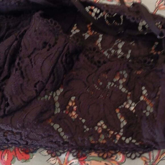 Club Monaco Black Sleeveless Top with Lace Bra for Underneath - Picture 10 of 13